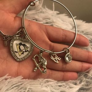 Pittsburgh Penguins Charm Bracelet